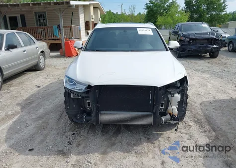 2017 Audi Q3 2.0T Premium z USA, uszkodzony, nr VIN WA1HCCFS4HR017356